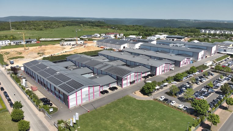 PINK Vakuumtechnik Building