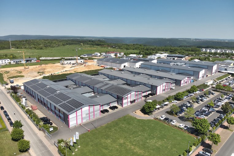 PINK Vakuumtechnik Gebäude